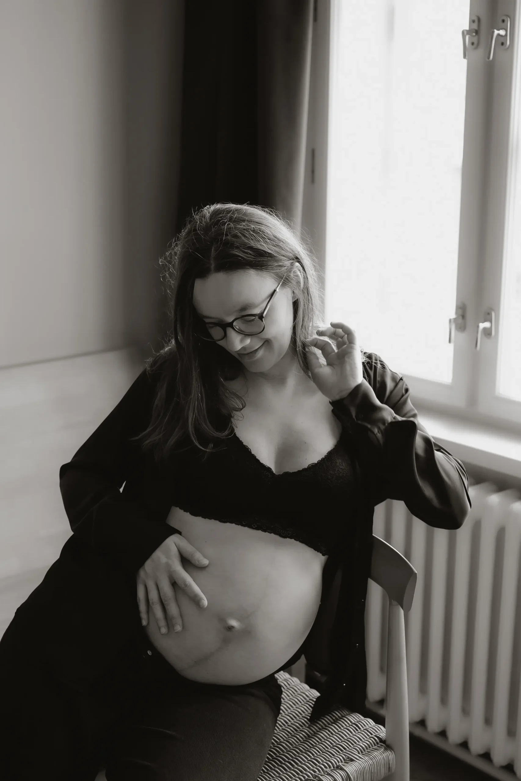 minimalistické domácí těhotenské focení praha